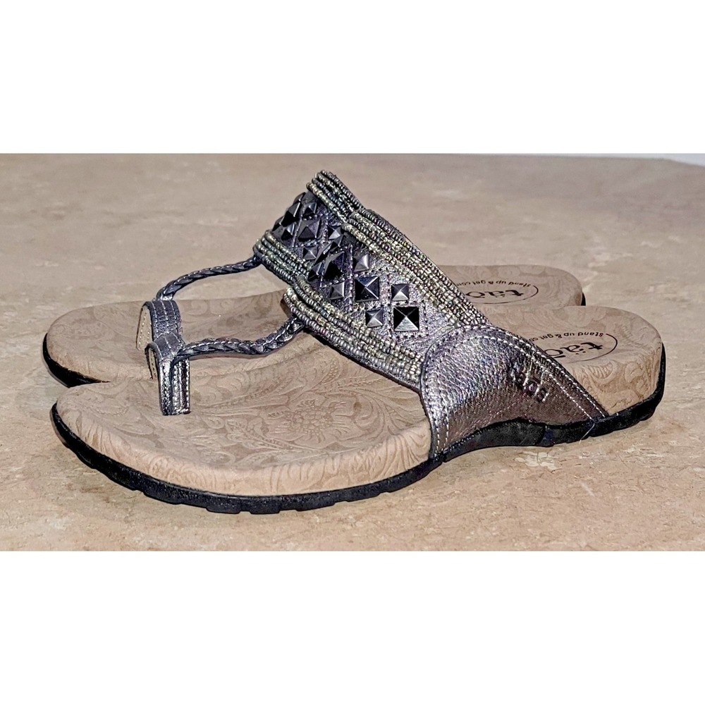 Taos Genie Womens Size 7 Gray Studded Toe Loop Beaded Leather Comfort Sandals - Picture 2 of 13